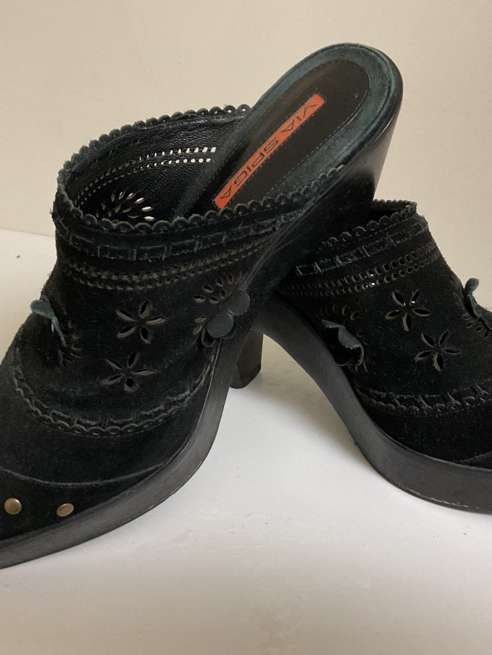 Via Spiga black suede women’s shoes size 8.5
